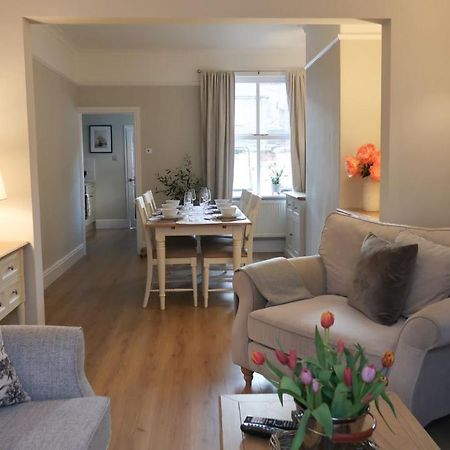 Luxury Living Outside The City Walls - Sleeps Six! Честер Экстерьер фото