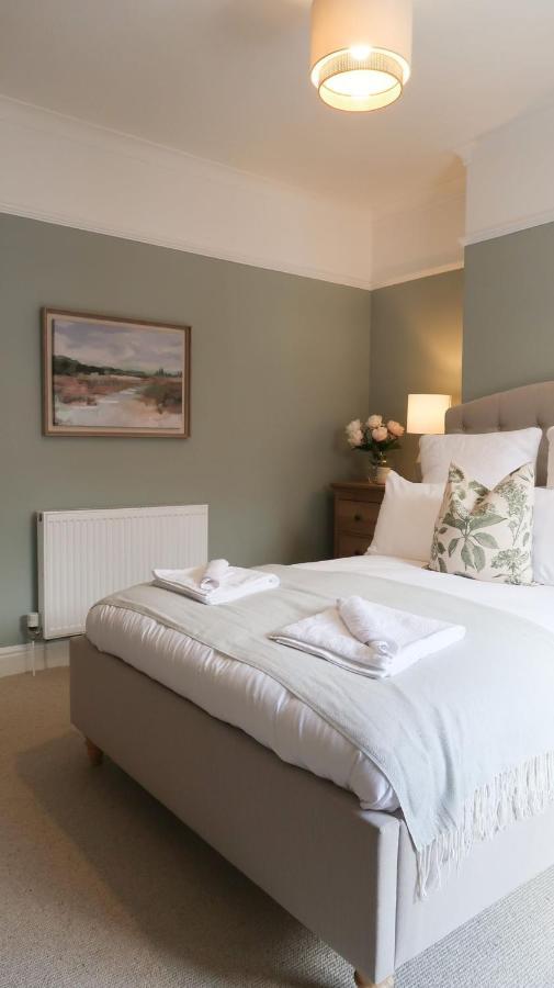 Luxury Living Outside The City Walls - Sleeps Six! Честер Экстерьер фото