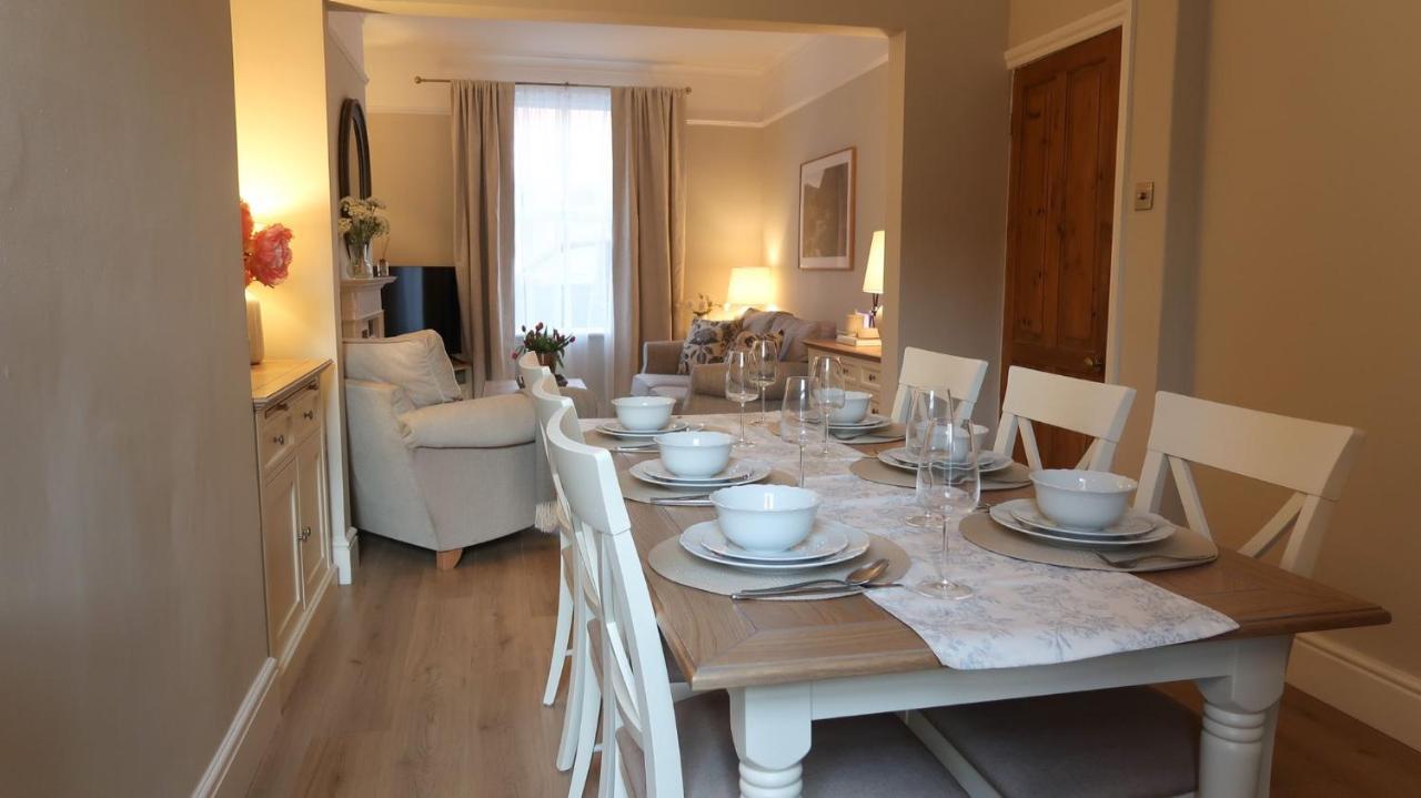 Luxury Living Outside The City Walls - Sleeps Six! Честер Экстерьер фото